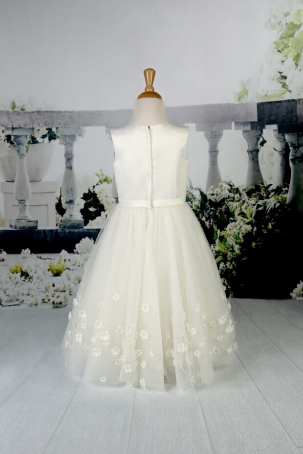 Emma Bridals - Vintage Rose Bridal