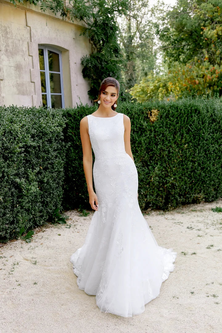 44516 Wedding Dress Wedding Dresses Belfast & Northern Ireland