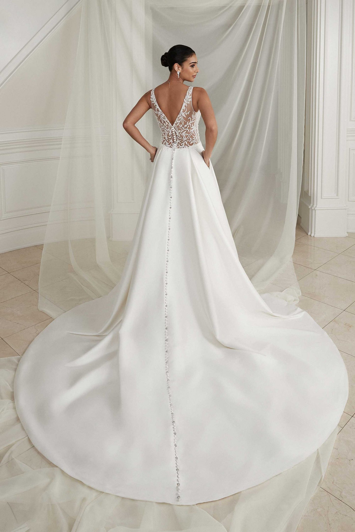 Size 14 Was £2299 Now £999 - Vintage Rose Bridal