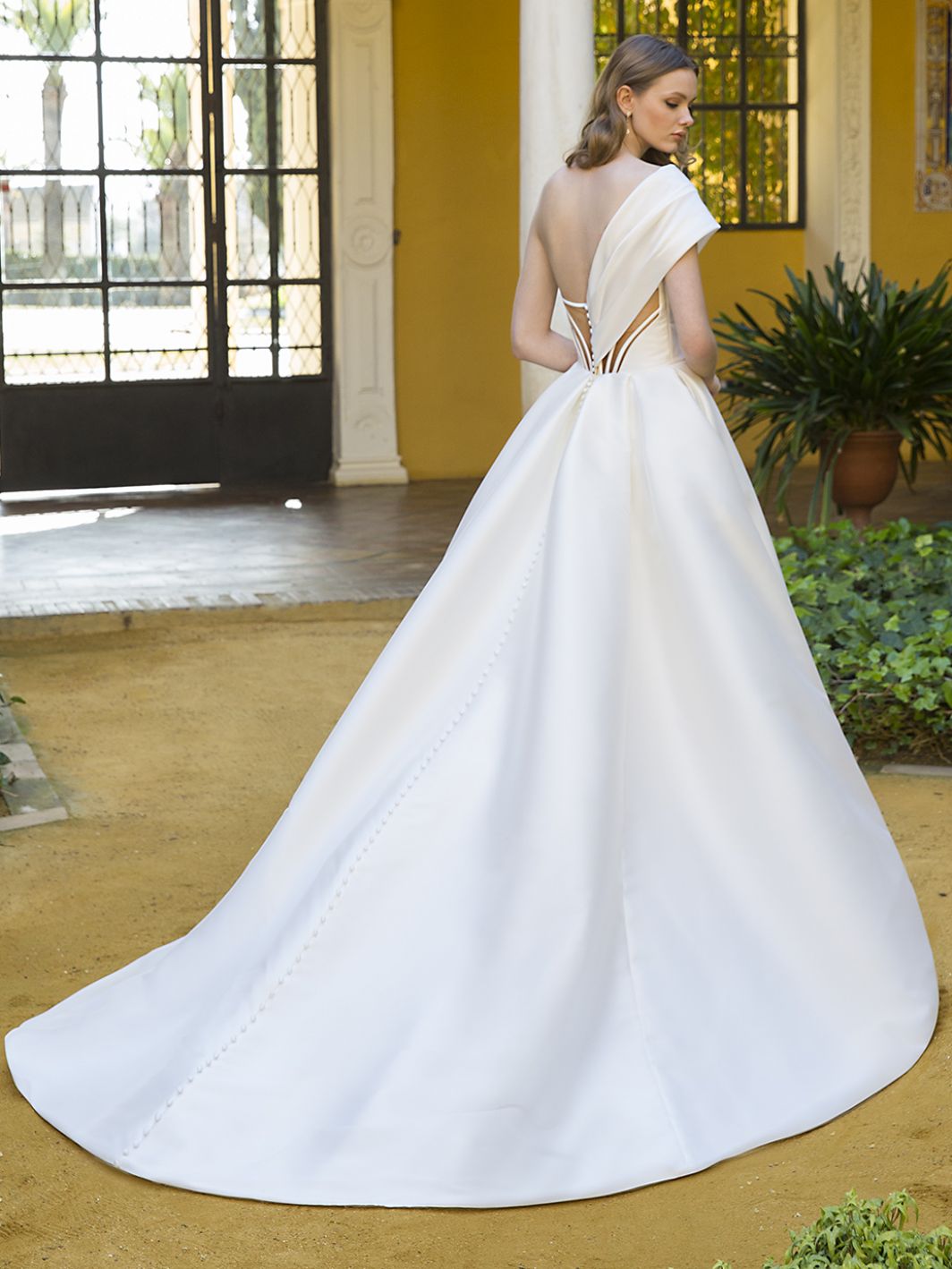Peggy - Vintage Rose Bridal