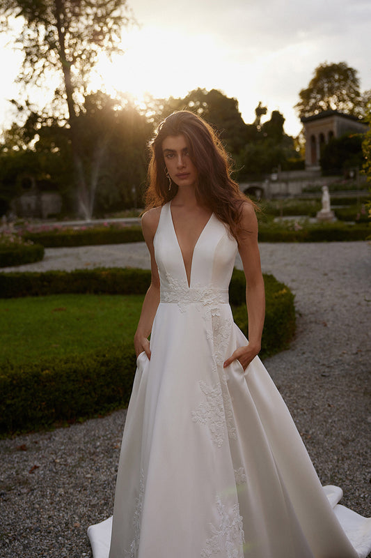 Idonia Wedding Dress - Vintage Rose Bridal
