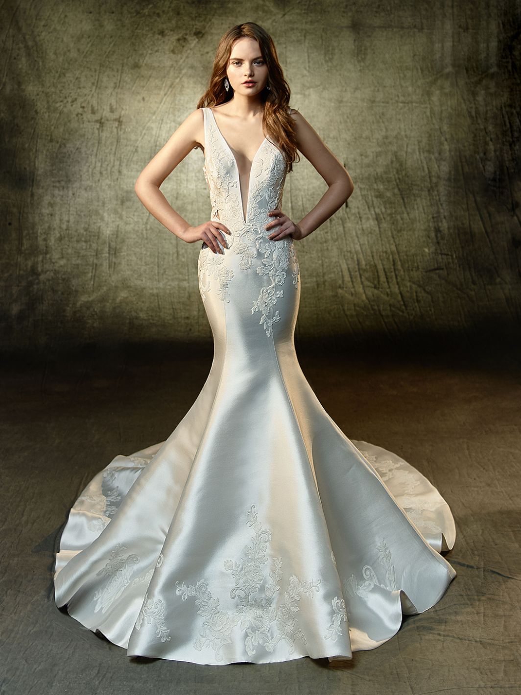 Lane - Vintage Rose Bridal
