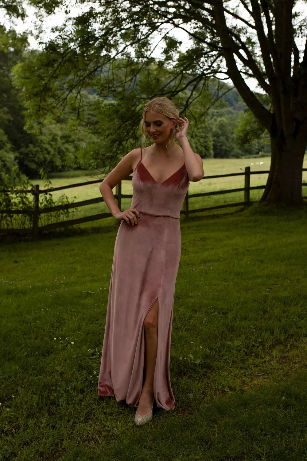 Delphine - Vintage Rose Bridal