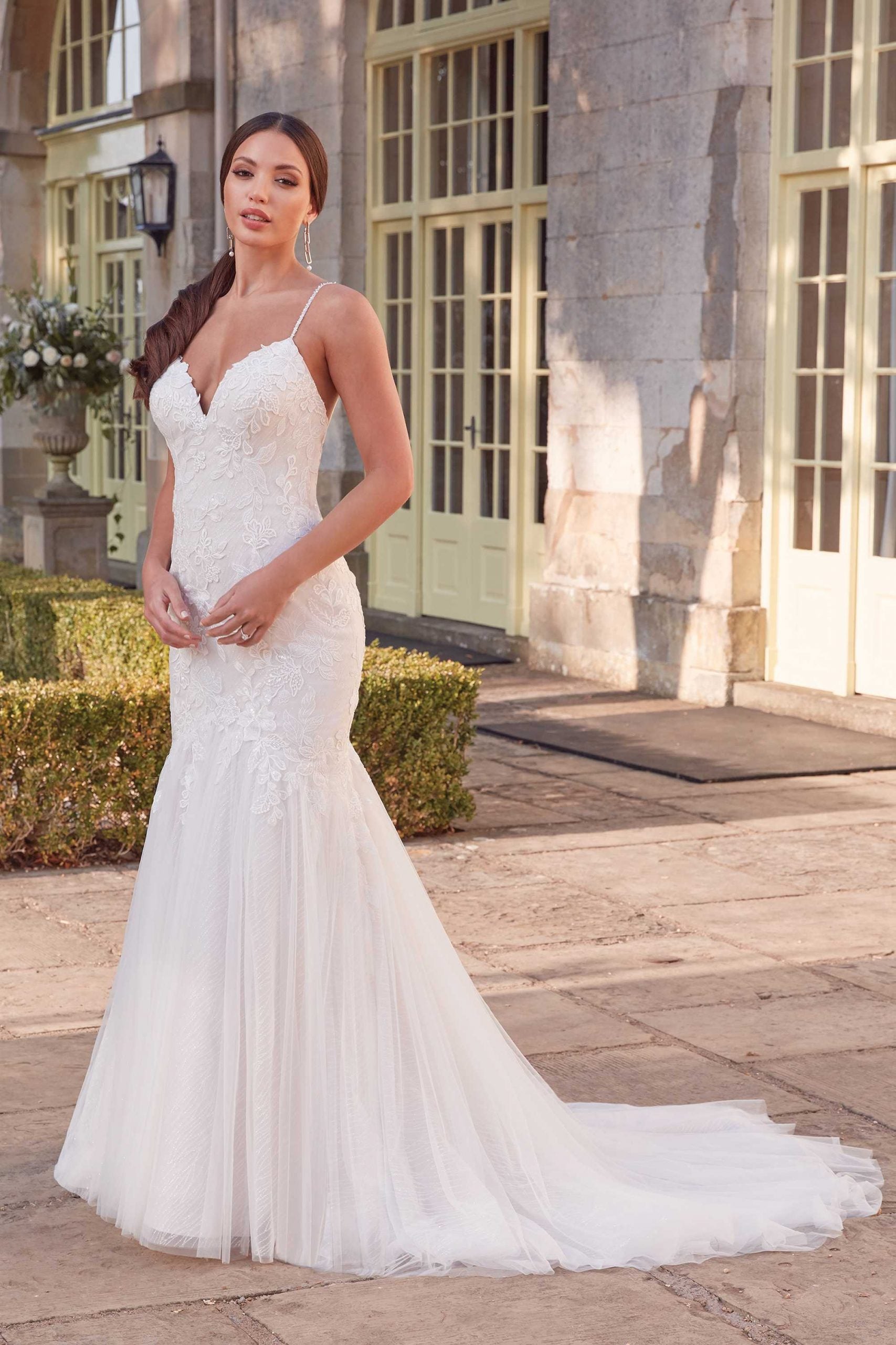Size 16 Was £1699 Now £799 - Vintage Rose Bridal