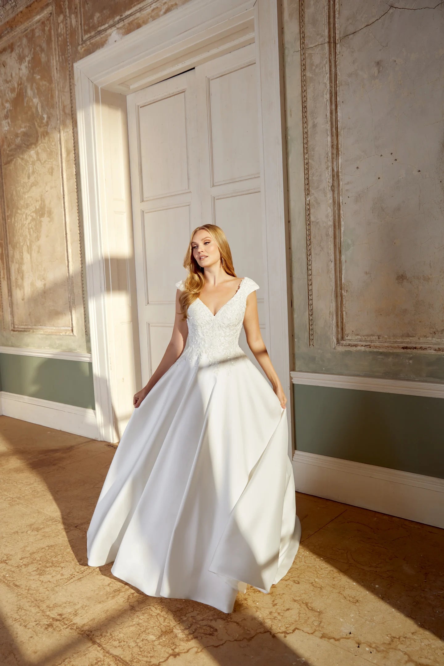 Ball Gown Wedding Dresses – Regal Elegance for a Fairytale Moment