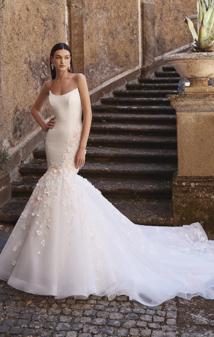 Mermaid Wedding Dresses – Elegant, Curve-Hugging Silhouettes