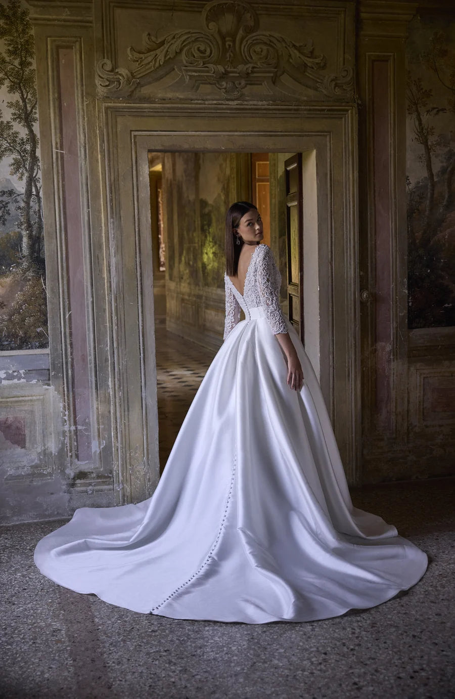 Veni Infantile - Aaditri Wedding Dress - 63215A
