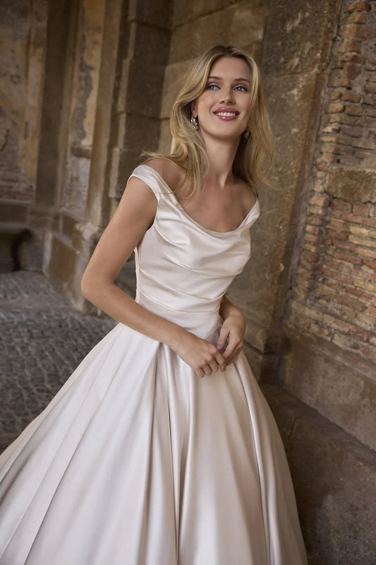 Veni Infantile - Azzarra Wedding Dress - 63230