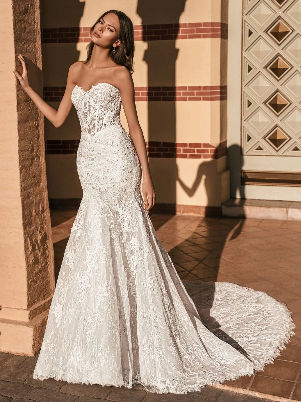 UVORIA Wedding Dress