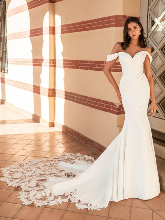 Uverra Wedding Dress