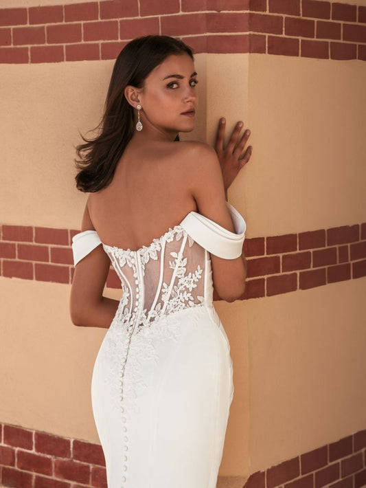 Uverra Wedding Dress